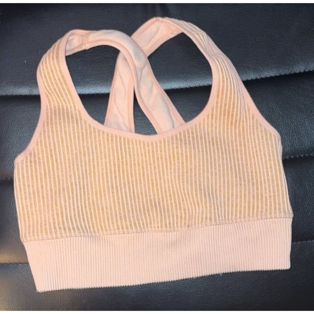 sports bra
